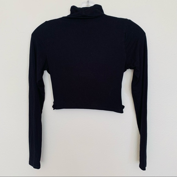 Fashion Nova Black Long Sleeve Crop Top with criss cross ruching - Picture 5 of 6